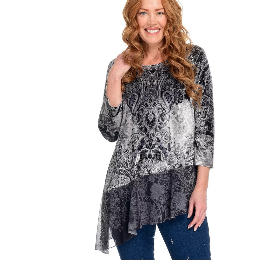 Women’s One World Black‎ 3/4 Sleeve Scoop Neck Asymmetrical Hem Top